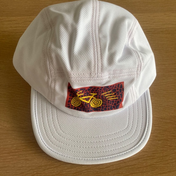 New Shredders Digest Cycling Cap Hat White - Picture 8 of 9